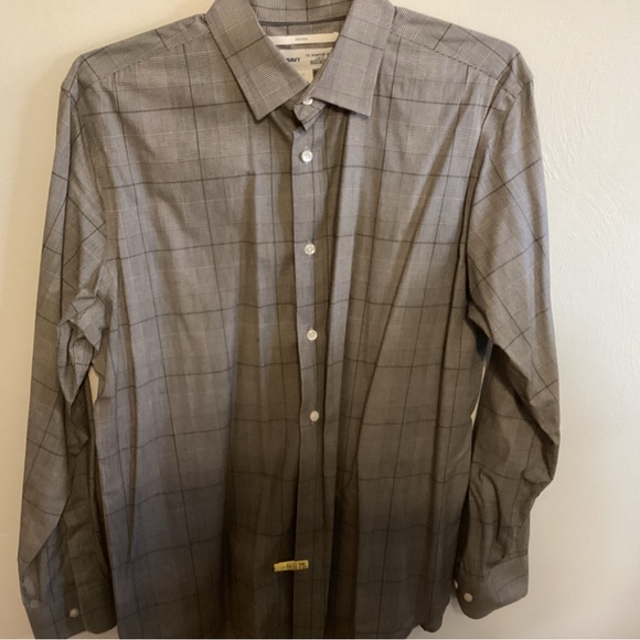 Bundle of 5 Men’s Old Navy Dress Shirts in size large - Picture 2 of 10